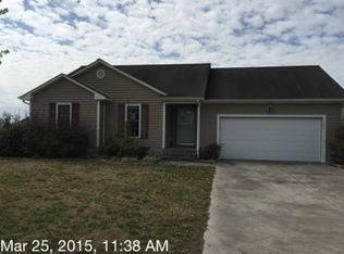 207 Gregory Fork Rd, Richlands, NC 28574