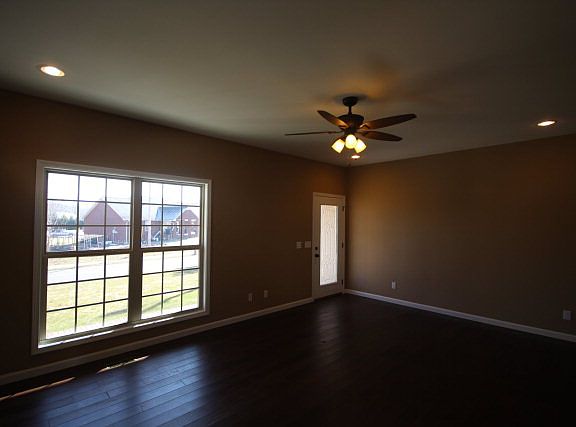 4th image of 371 Dry Valley Rd