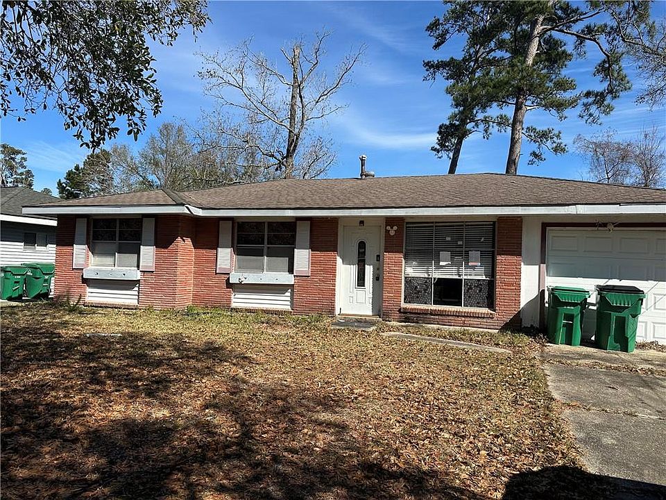 1st image of 214 Cardinal Dr