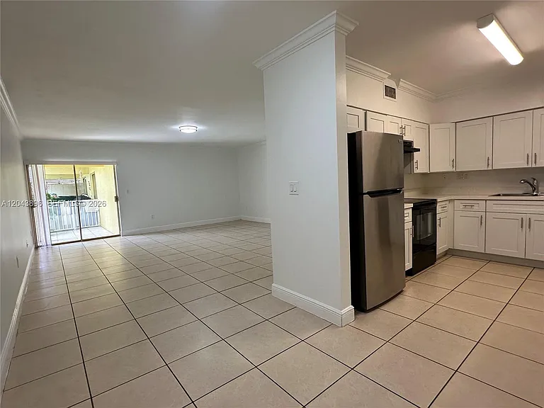 2536 Van Buren St #5A — Photo 5