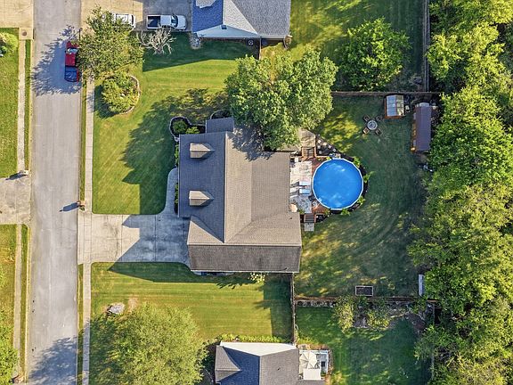 4th image of 408 Cardinal Rd