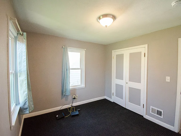 2041 14th St SE — Photo 9