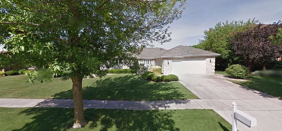 1st image of 12840 S Surrey Ct