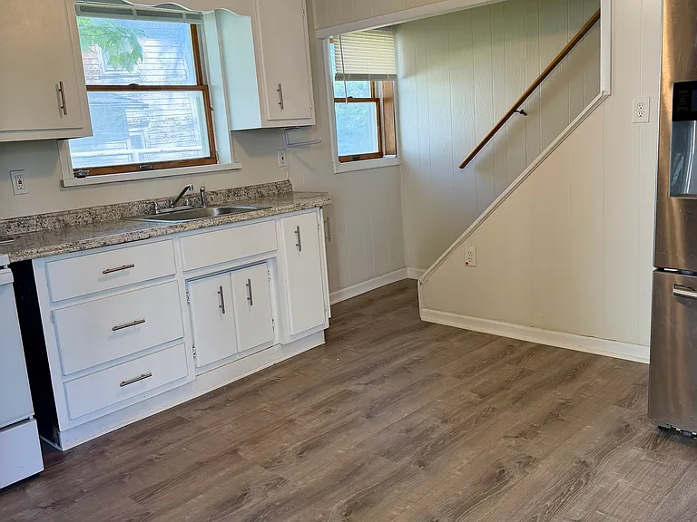400 Clarkson Ave — Photo 2