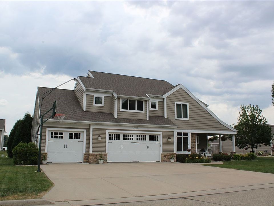 1st image of 2450 Maple Grove Dr