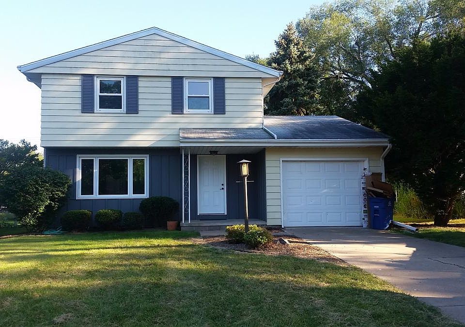 1st image of 1822 E Saint Jude Ct