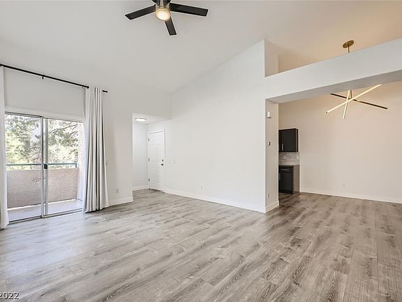 5th image of 2153 Jasper Bluff St Unit 201