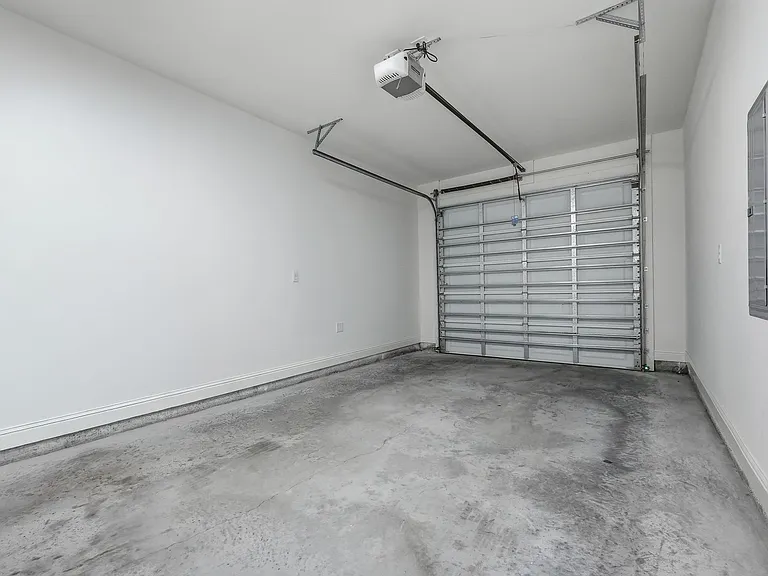 699 Woodlawn Ave NW — Photo 44
