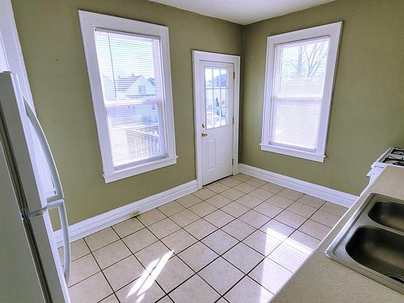 2nd image of 2210 Indianola Ave #B