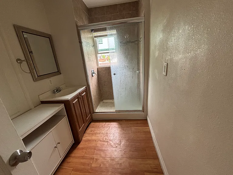 1137-1141 S Garfield Ave #11391/2 — Photo 8
