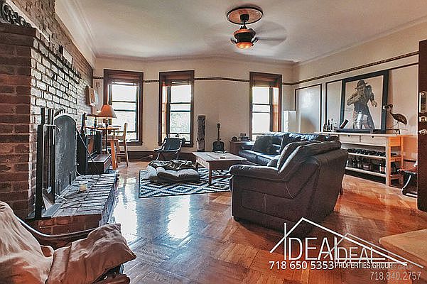 1st image of 420 8th St APT 3
