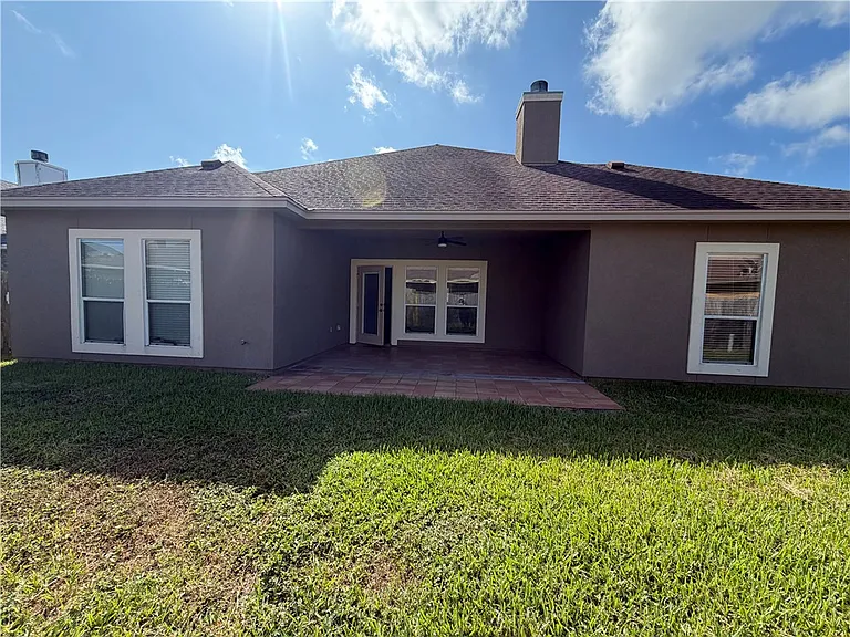 8317 Pocono Cir — Photo 34