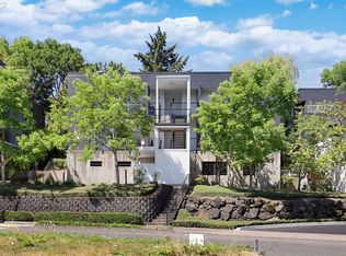 622 S Nevada St #D, Portland, OR 97219