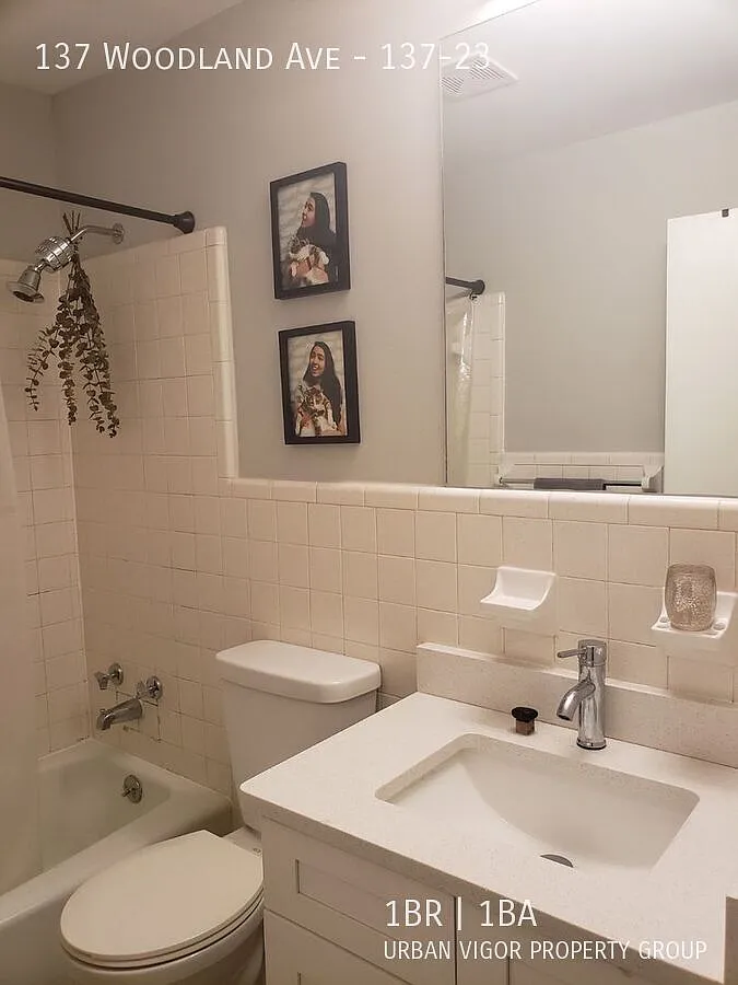 Building Photo - 137 Woodland Ave #23