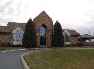 32 Aburdour Ct, North Barrington, IL