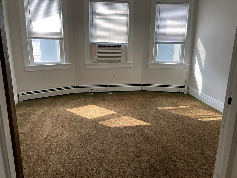 418 N. Mechanic Street — Photo 18