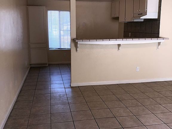 3rd image of 1010 Beale Ave APT 10