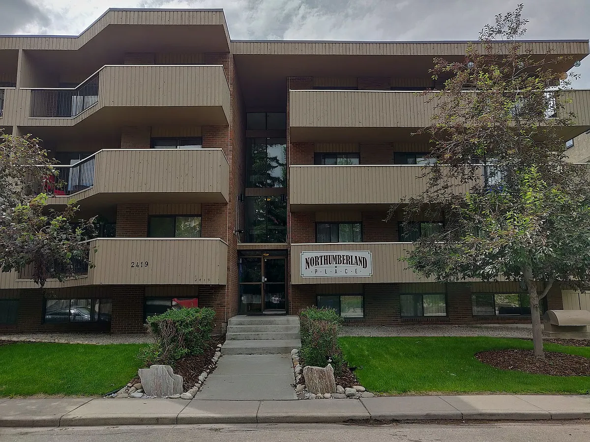 Building Photo - 2419 16th St SW #204