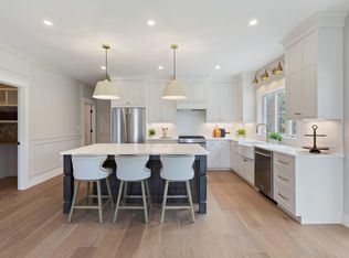 11 Magnolia Dr, Old Orchard Beach, ME 04064