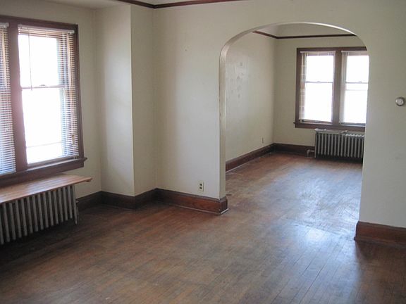5th image of 2479 N Fratney St #A