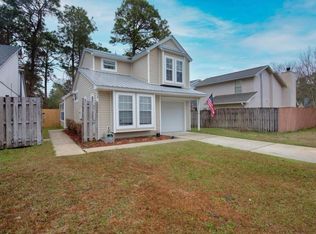 14 Kelly Way, Valparaiso, FL 32580