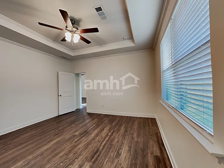 5275 Hudson Valley Dr — Photo 12