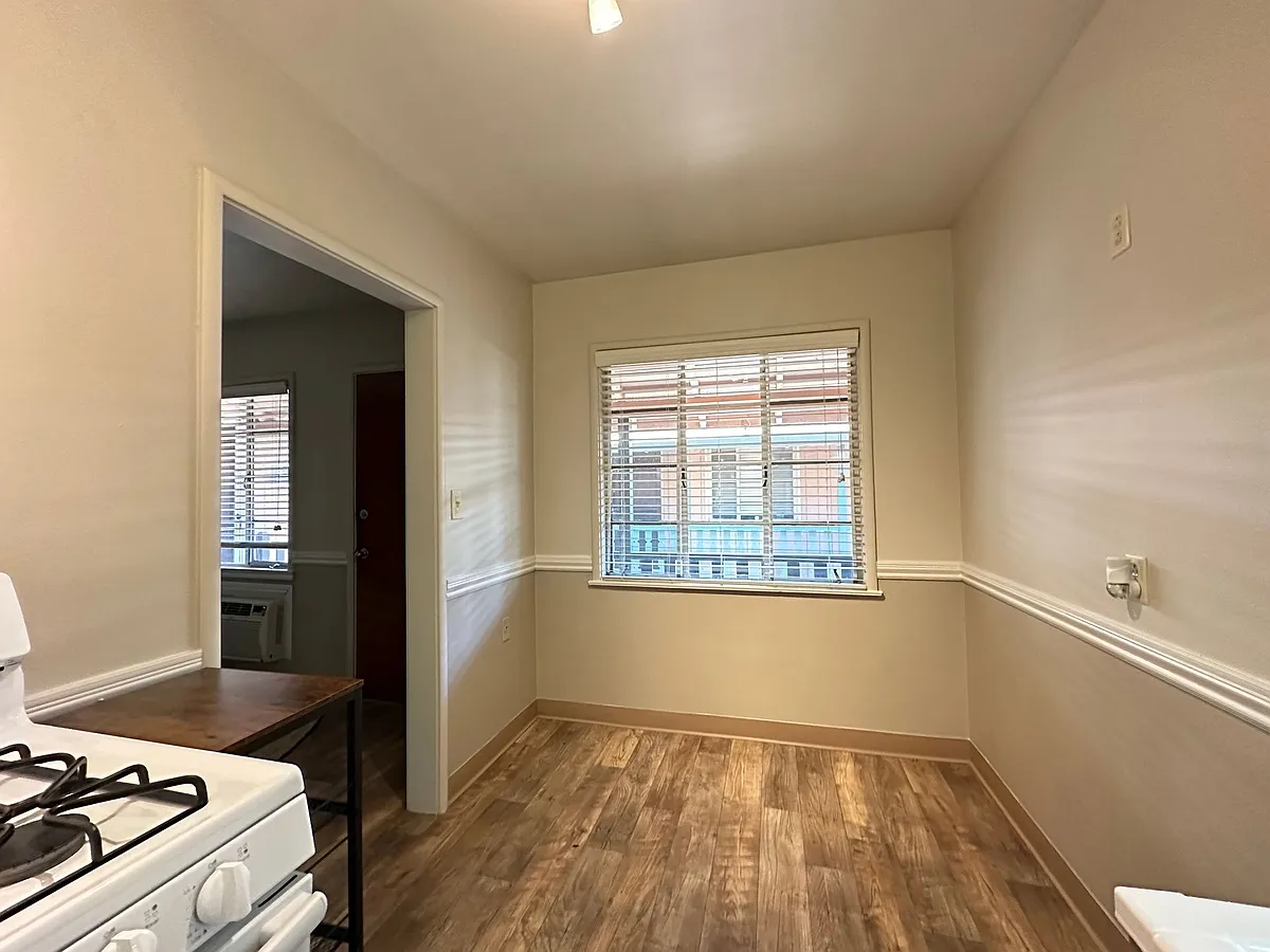 Building Photo - Braden Manor Apartments