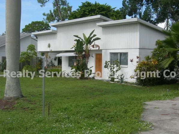 8507 Chatham St, Fort Myers, FL 33907