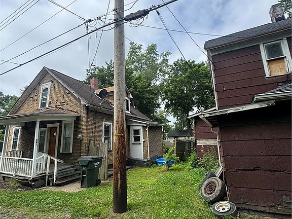3rd image of 441 Garwood St