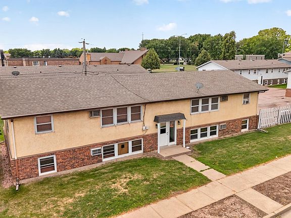 2nd image of 4800 W 41st St.