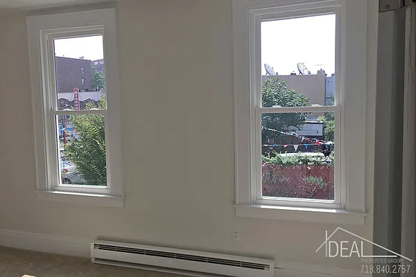 Rented by Ideal Properties Group | media 4