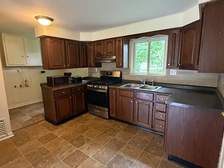 4093 Coral St — Photo 5