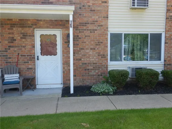 2 Woodlands Way, Brockport, NY 14420