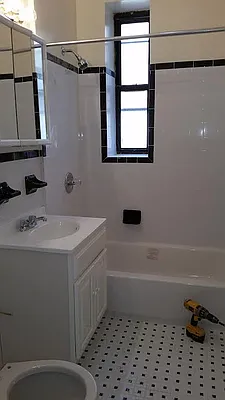 Rented by Lang Realty LLC | media 23