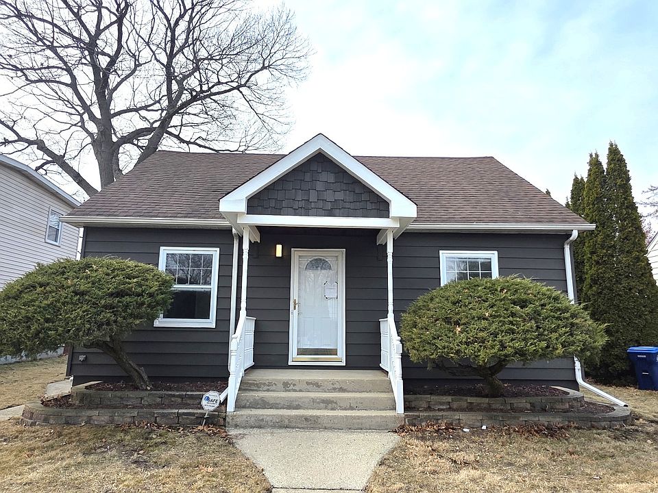 1st image of 1738 Seymour Ave