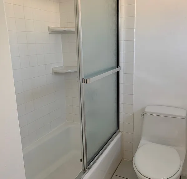 2615 W Grand Ave #A — Photo 22