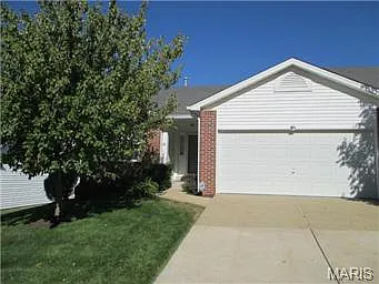50 Hill Ridge Ct photo 1