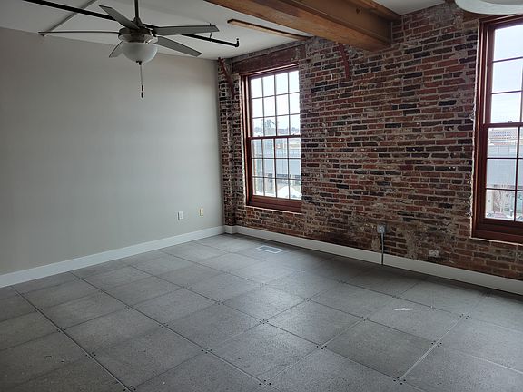 3rd image of 333 E 10th St #331
