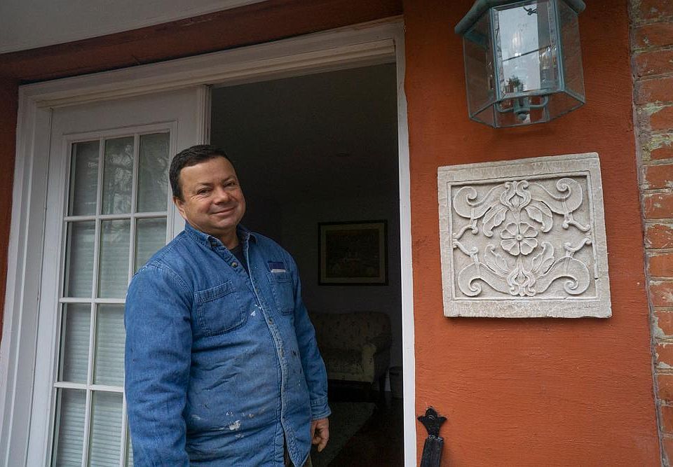 Owner of apt lives in other part of building. Speaks Spanish is from Colombia. Great place to live.