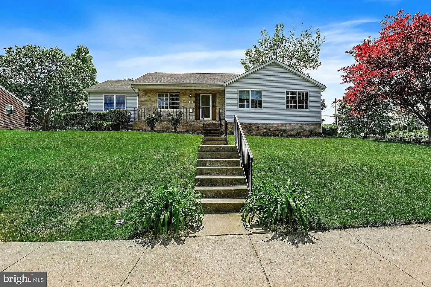 102 S Shamrock Rd photo 1