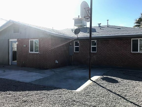 3rd image of 9028 Mount Shasta Dr