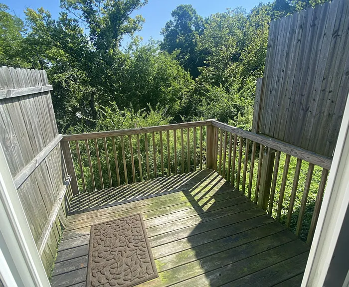 2606 Crisnic Ct — Photo 8