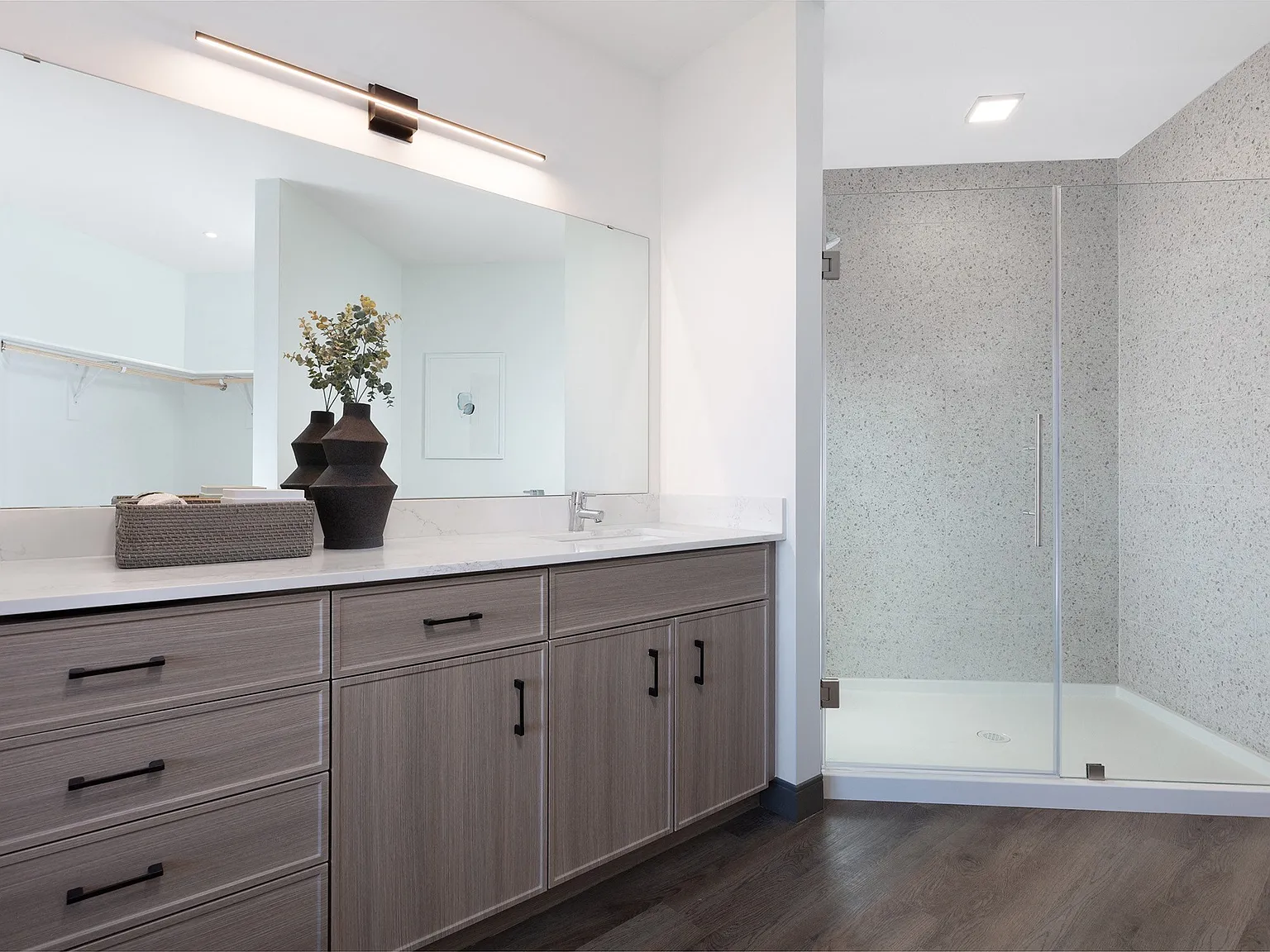 AVE Phoenix Sky — Photo 4