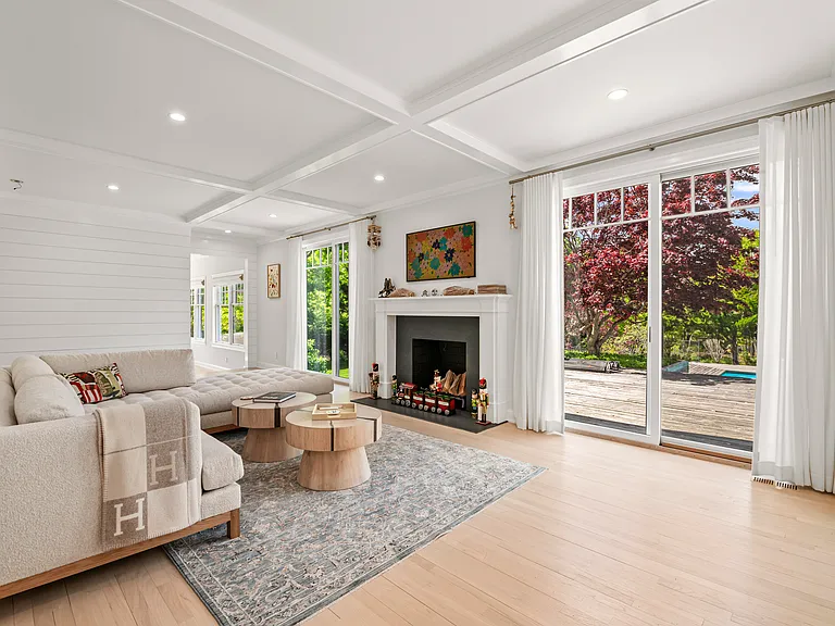 23 Wireless Way — Photo 15