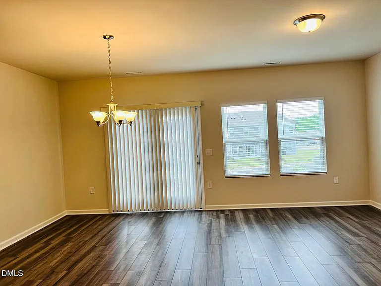 929 Field Ivy Dr — Photo 8