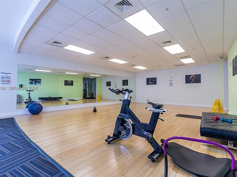1750 N Bayshore Dr #2401 — Photo 40