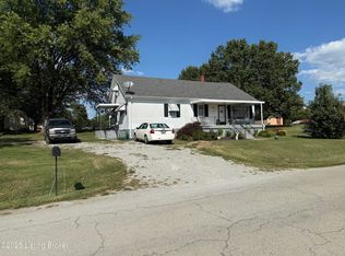 88 Robert Taylor Ln, New Haven, KY 40051