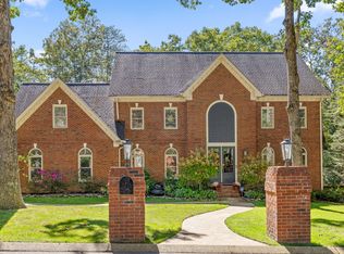 6 Northfield Rd, Signal Mountain, TN 37377