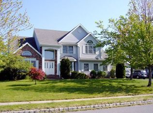 25 Addington Ct, East Brunswick, NJ 08816