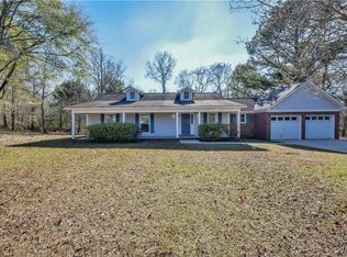 383 Pine Ridge Dr, Moundville, AL 35474